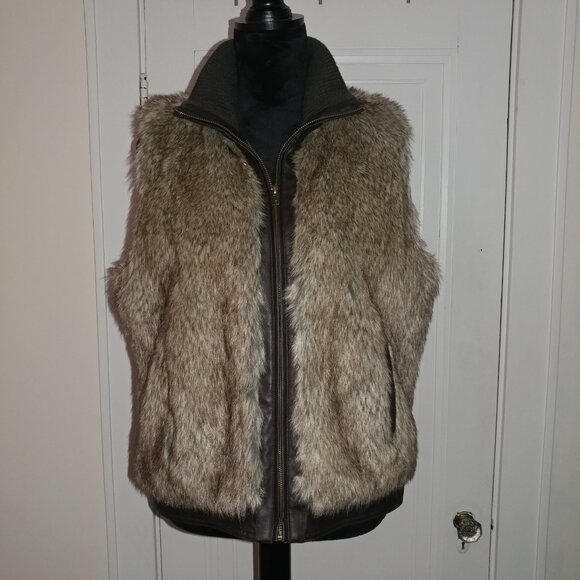 AMX: Brown/Cream Faux Fur Zip-Up Vest - Women's Size Large - NWOT - Picture 4 of 10